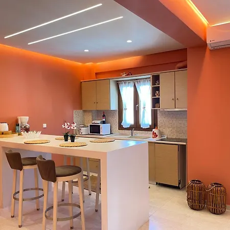 Cynthia - Christine's House * Afytos