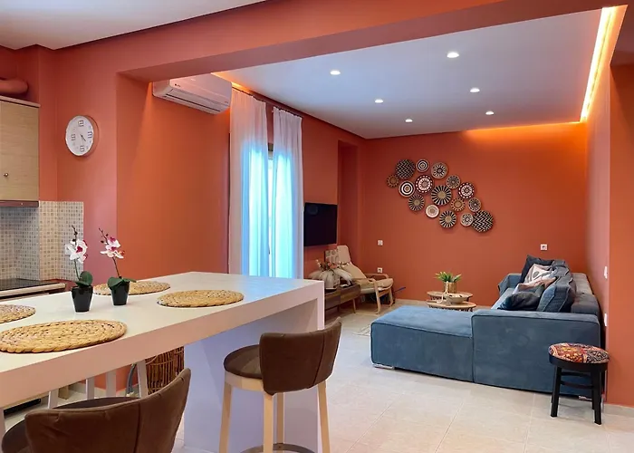 Cynthia - Christine's House * أفيتوس